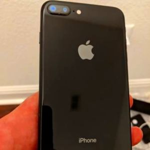 Space Grey tmobile sim UNLOCKED apple iPhone 8 +